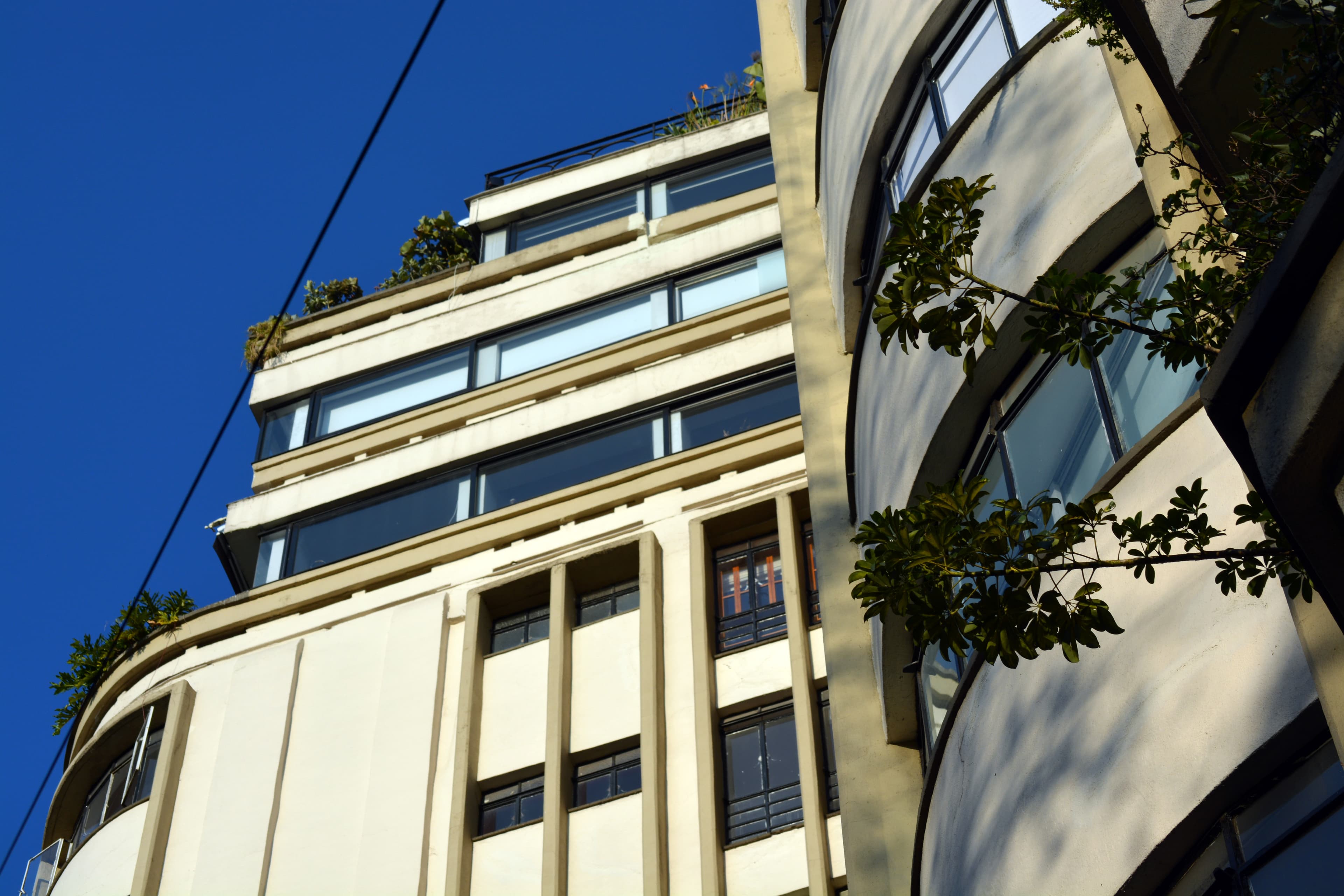 Fachada art déco del Edificio Basurto sobre la avenida México, en la colonia Condesa